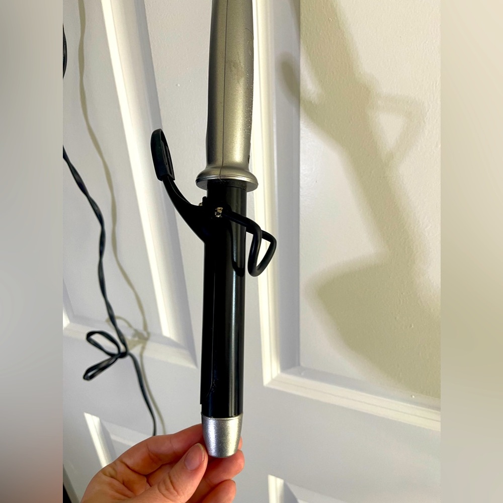 JOHN PAUL MITCHELL SYSTEMS 1” Curling Iron EUC